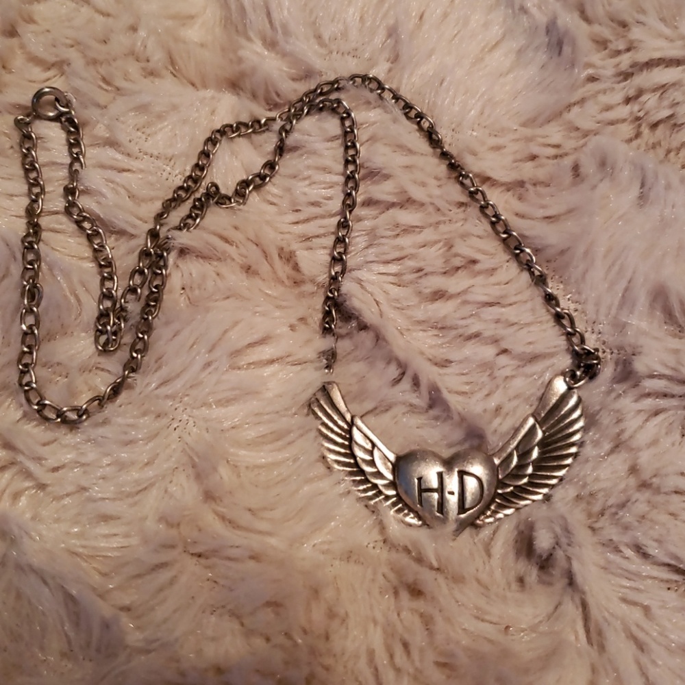 HD necklace
